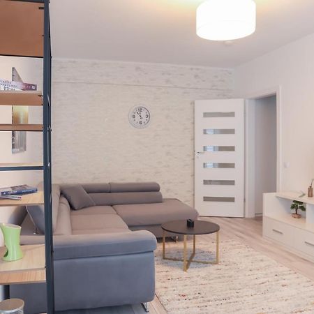 Stars Apartment Брашов Екстер'єр фото