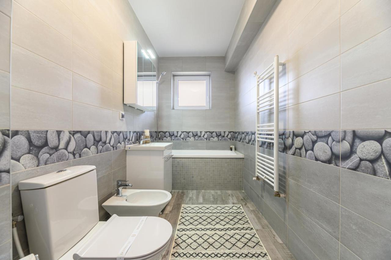 Stars Apartment Брашов Екстер'єр фото