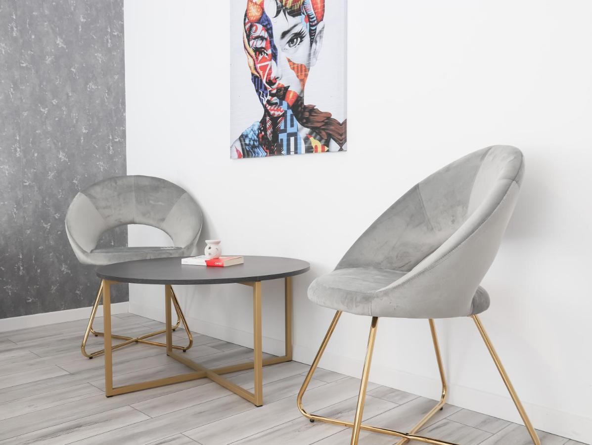 Stars Apartment Брашов Екстер'єр фото